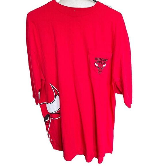 Vtg 90s Sports Fan Chicago Bulls Double Sided Pocket T Shirt Sz XL - Picture 1 of 8